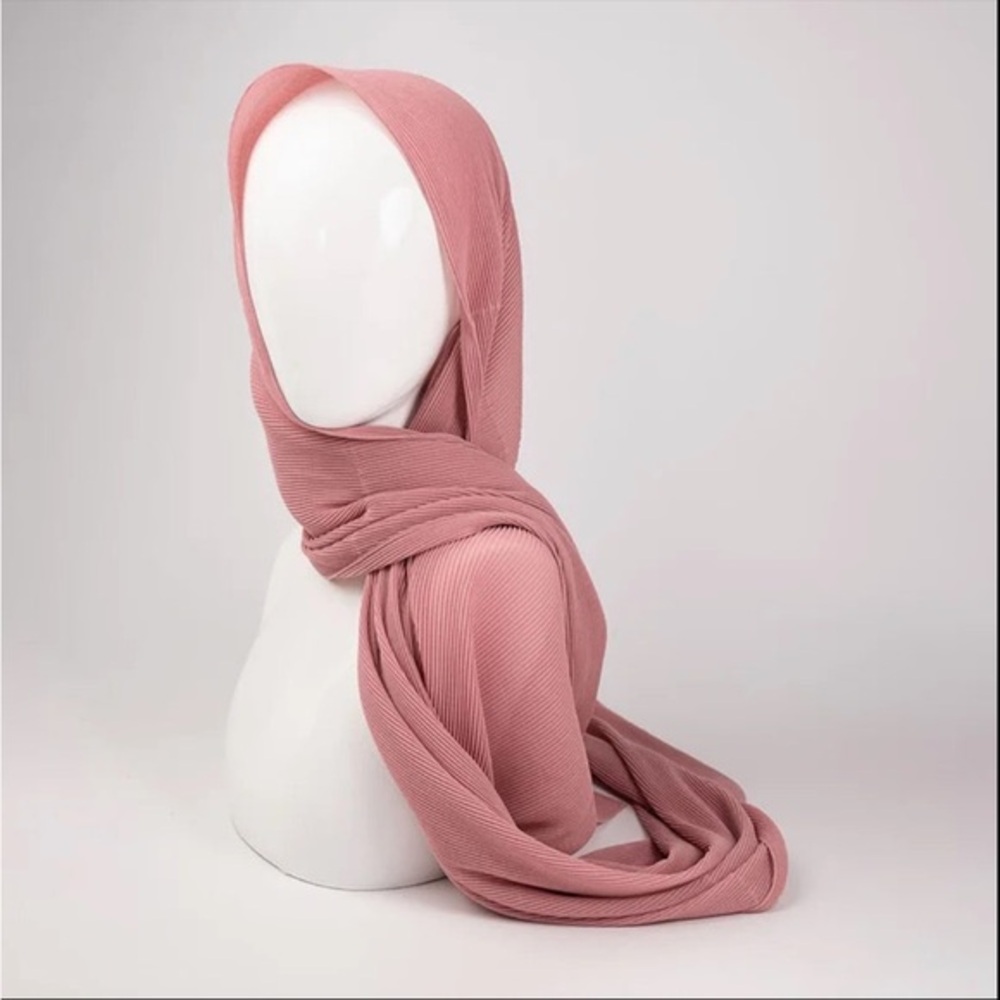 Finely pleated hijab stretchy hijab Islamic scarf shayla